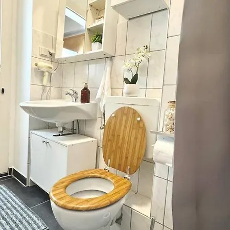 Complete Apartment+netflix Βίλχελμσχαφεν
